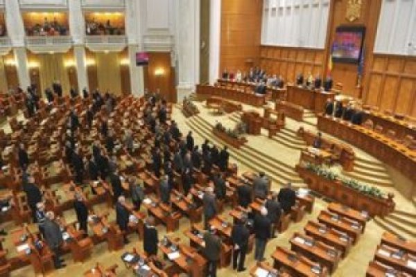 Partidele parlamentare şi-au schiţat primele priorităţi pentru sesiunea Legislativului care începe în februarie